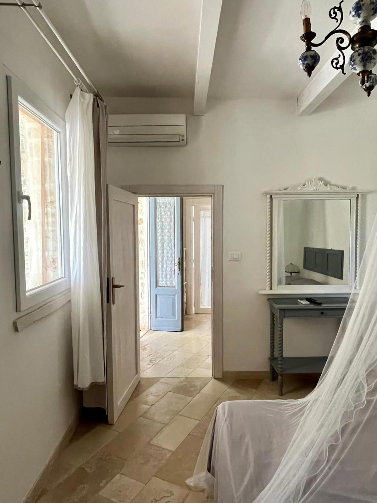 Holiday Home Trullo Antico Ostuni Exterior foto